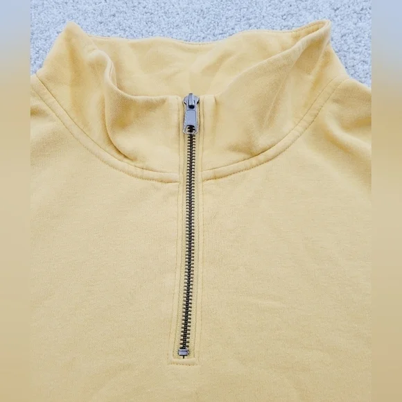✨️Woman's Old Navy Half-Zipper Sweatshirt✨️ - Picture 3 of 5